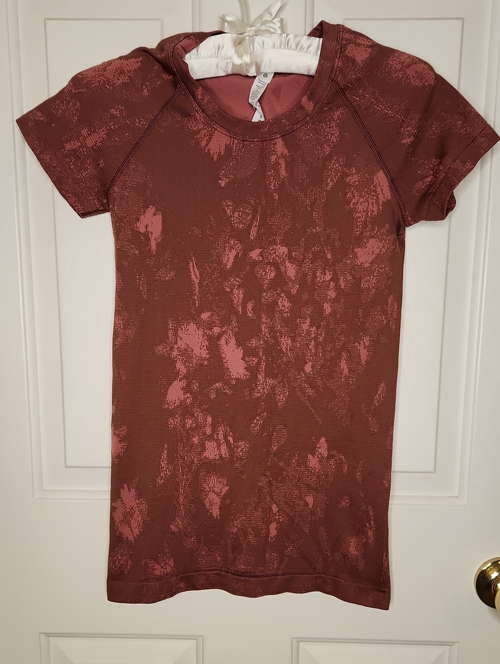 Lululemon Swiftly Tech Shirt 2.0 Shadow Bloom Roasted Brown Brier Rose Size 4